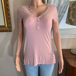American Eagle Outfitters pink t-shirt